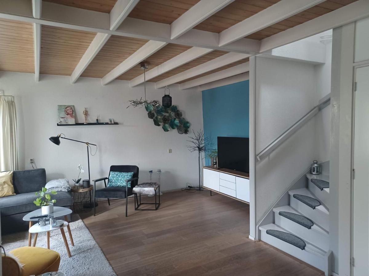 Karakteristiek Huis In Centrum Winsum Met Nieuwe Badkamer Экстерьер фото